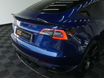 Tesla Model 3 Model 3 Long Range AWD 4WD 4dr