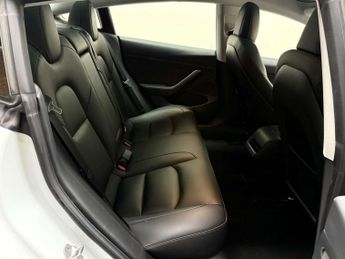 TESLA MODEL 3 Model 3 Standard-Range + 4dr