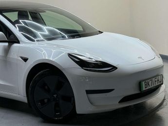 TESLA MODEL 3 Model 3 Standard-Range + 4dr