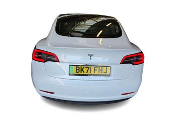 TESLA MODEL 3 Model 3 Standard-Range + 4dr