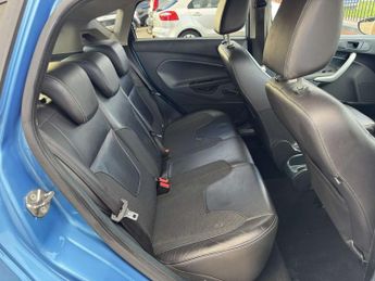 FORD FIESTA 1.4 Fiesta Titanium Auto 5dr