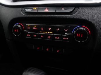 KIA PROCEED 1.6 ProCeed GT ISG Semi-Auto 5dr