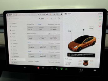 TESLA MODEL 3 Model 3 Standard Range + 4dr