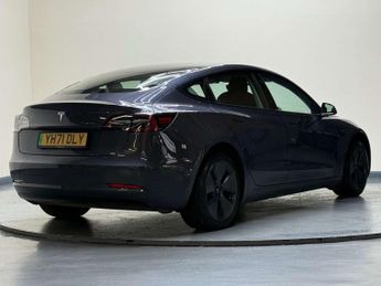 TESLA MODEL 3 Model 3 Standard Range + 4dr