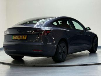 TESLA MODEL 3 Model 3 Standard Range + 4dr