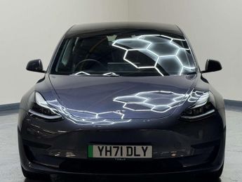TESLA MODEL 3 Model 3 Standard Range + 4dr