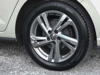 VOLKSWAGEN POLO 1.0 Polo R-Line TSI Semi-Auto 5dr