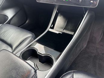 TESLA MODEL 3 Model 3 Long Range AWD 4WD 4dr