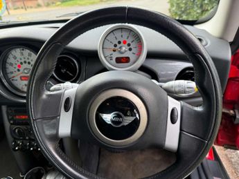 MINI HATCH 1.6 One 3dr