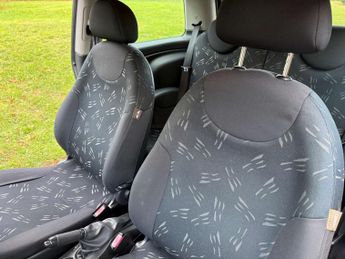 MINI HATCH 1.6 One 3dr