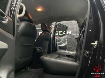 Nissan NAVARA 2.3 dCi Tekna Pickup Double Cab 4dr Diesel Auto 4WD Euro 6 (190 