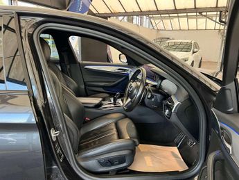 BMW 5 SERIES 2.0 520d M Sport Auto 4dr
