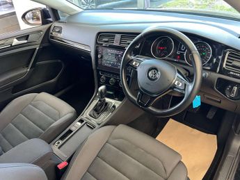 VOLKSWAGEN GOLF 1.6 Golf GT TDI BlueMotion Technology Semi-Auto 5dr