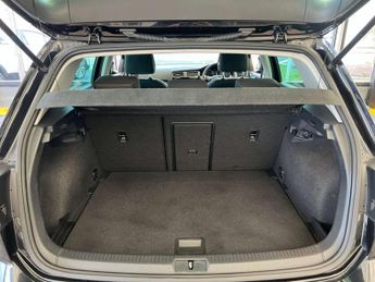 VOLKSWAGEN GOLF 1.6 Golf GT TDI BlueMotion Technology Semi-Auto 5dr