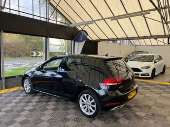 VOLKSWAGEN GOLF 1.6 Golf GT TDI BlueMotion Technology Semi-Auto 5dr