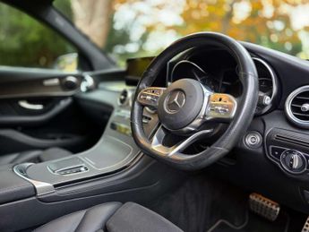 MERCEDES-BENZ GLC 2.0 GLC 220 D 4Matic AMG Line Auto 4WD 5dr