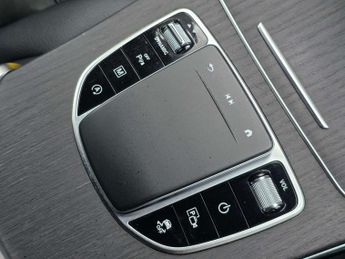 MERCEDES-BENZ GLC 2.0 GLC 220 D 4Matic AMG Line Auto 4WD 5dr