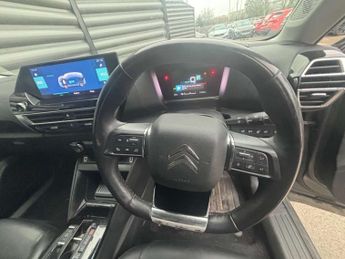 CITROEN C4 e-C4 Shine 5dr