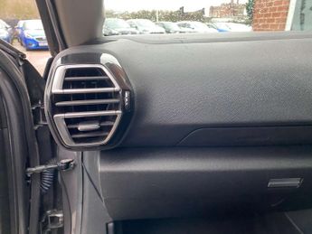 CITROEN C4 e-C4 Shine 5dr