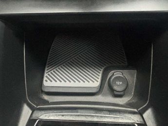 CITROEN C4 e-C4 Shine 5dr