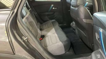 CITROEN C4 e-C4 Shine 5dr