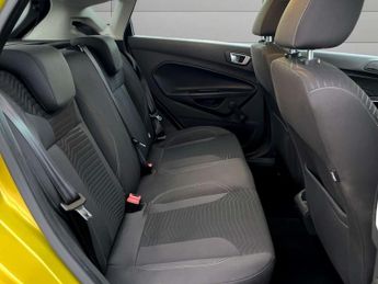 FORD FIESTA 1.6 Zetec Hatchback 5dr Petrol Powershift Euro 5 (105 ps)