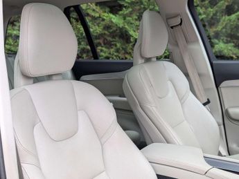 Volvo XC90 2.0 XC90 Momentum Pro D5 PowerPulse AWD Auto 4WD 5dr