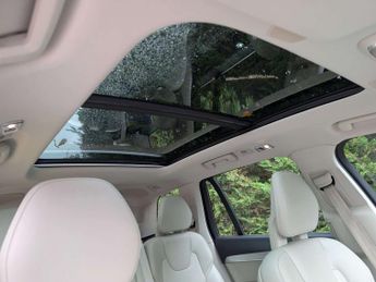 Volvo XC90 2.0 XC90 Momentum Pro D5 PowerPulse AWD Auto 4WD 5dr