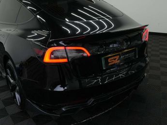 Tesla Model 3 Model 3 Long Range AWD 4WD 4dr