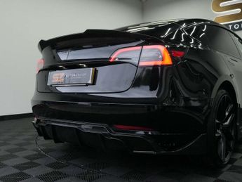 Tesla Model 3 Model 3 Long Range AWD 4WD 4dr