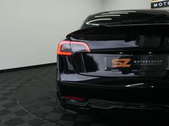 Tesla Model 3 Model 3 Long Range AWD 4WD 4dr