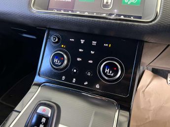 LAND ROVER RANGE ROVER EVOQUE 2.0 Range Rover Evoque R-Dynamic D Auto 4WD 5dr