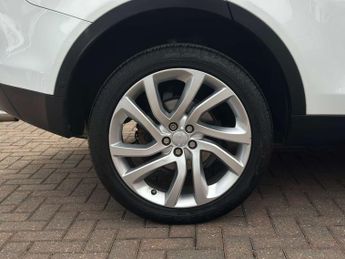 LAND ROVER DISCOVERY SPORT 2.0 Discovery Sport Luxury HSE TD4 Auto 4WD 5dr