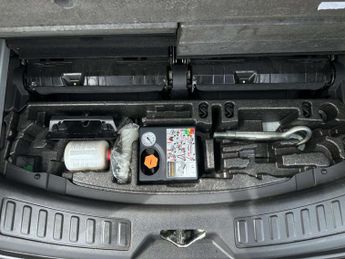 LAND ROVER DISCOVERY SPORT 2.0 Discovery Sport Luxury HSE TD4 Auto 4WD 5dr