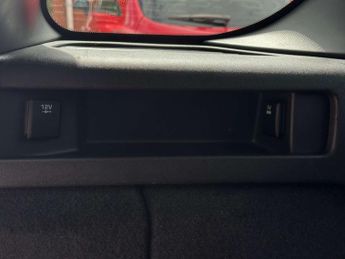 LAND ROVER DISCOVERY SPORT 2.0 Discovery Sport Luxury HSE TD4 Auto 4WD 5dr