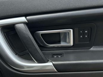 LAND ROVER DISCOVERY SPORT 2.0 Discovery Sport Luxury HSE TD4 Auto 4WD 5dr