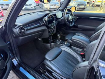 MINI HATCH Cooper S Electric Level 3 3dr