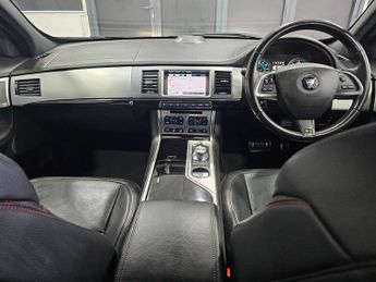 JAGUAR XF 2.2 XF R-Sport Black D Auto 4dr