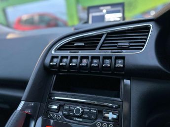 PEUGEOT 3008 1.6 3008 Allure Blue HDi S/S Auto 5dr