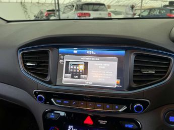HYUNDAI IONIQ 1.6 IONIQ Premium FHEV Semi-Auto 5dr