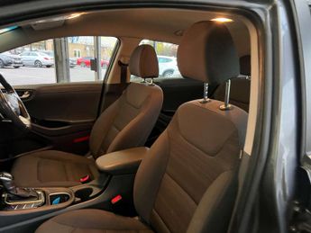 HYUNDAI IONIQ 1.6 IONIQ Premium FHEV Semi-Auto 5dr