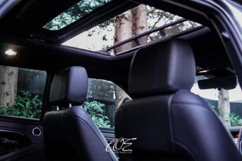 Land Rover Range Rover Evoque 2.0 Range Rover Evoque R-Dynamic HSE D Auto 4WD 5dr