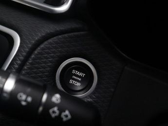 LAND ROVER RANGE ROVER VELAR 2.0 Range Rover Velar R-Dynamic SE P300 Auto 4WD 5dr