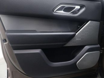 LAND ROVER RANGE ROVER VELAR 2.0 Range Rover Velar R-Dynamic SE P300 Auto 4WD 5dr