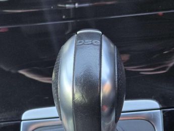 VOLKSWAGEN GOLF 2.0 Golf R TSi 4Motion Semi-Automatic 4WD 5dr - NATIONAL DELIVER