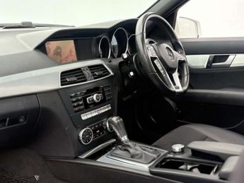Mercedes-Benz C-CLASS 2.1 C220 AMG Sport Edition Premium+ CDi Auto 4dr