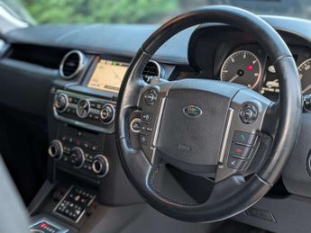 Land Rover DISCOVERY 3.0 Discovery Graphite SDV6 Auto 4WD 5dr