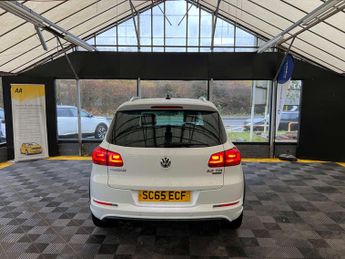 VOLKSWAGEN TIGUAN 2.0 Tiguan R-Line Edition TDI BlueMotion Technology 4Motion Semi