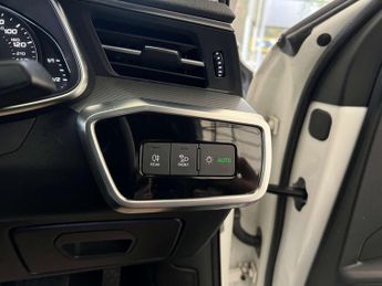 AUDI A6 2.0 A6 Sport 40 TDI Semi-Auto 4dr