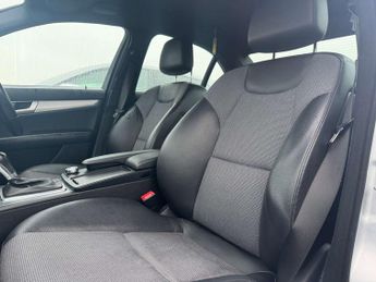 MERCEDES-BENZ C-CLASS 2.1 C220 AMG Sport CDi BlueEfficiency Automatic 4dr - NATIONAL D